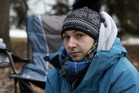 Montrealer vows to continue hunger strike for ‘X’ gender on Quebec health card